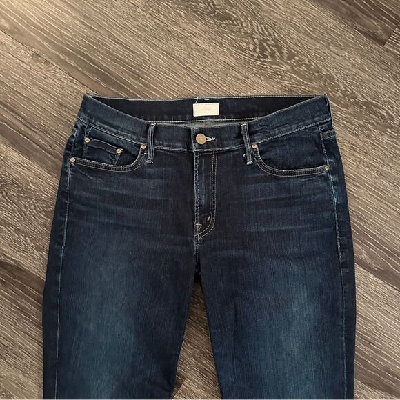 Mother The Dropout in No Play - Picture 3 of 7